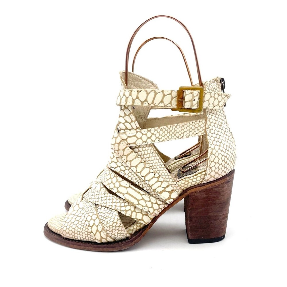 Freebird CLAW Leather Sandal Booties Size 8 White Snake Embossed Western Heel